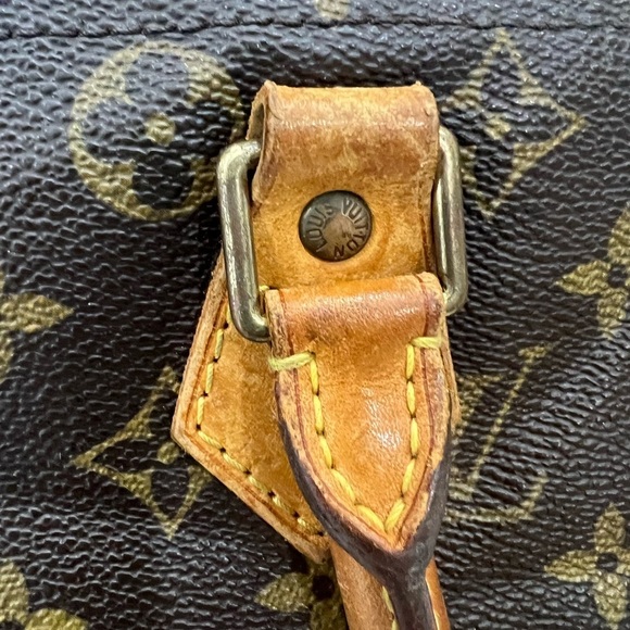 Louis Vuitton Monogram Speedy 30 - Picture 15 of 16